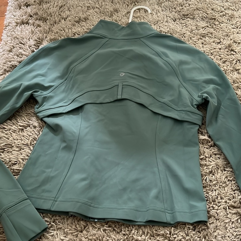 Lululemon defined jacket - Picture 2 of 2
